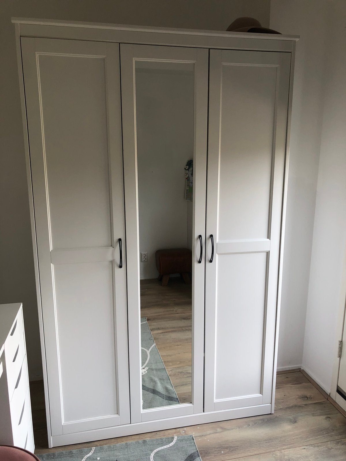 Ikea Songesand kledingkast, Huis en Inrichting, Ophalen, Met deur(en), Gebruikt, 100 tot 150 cm