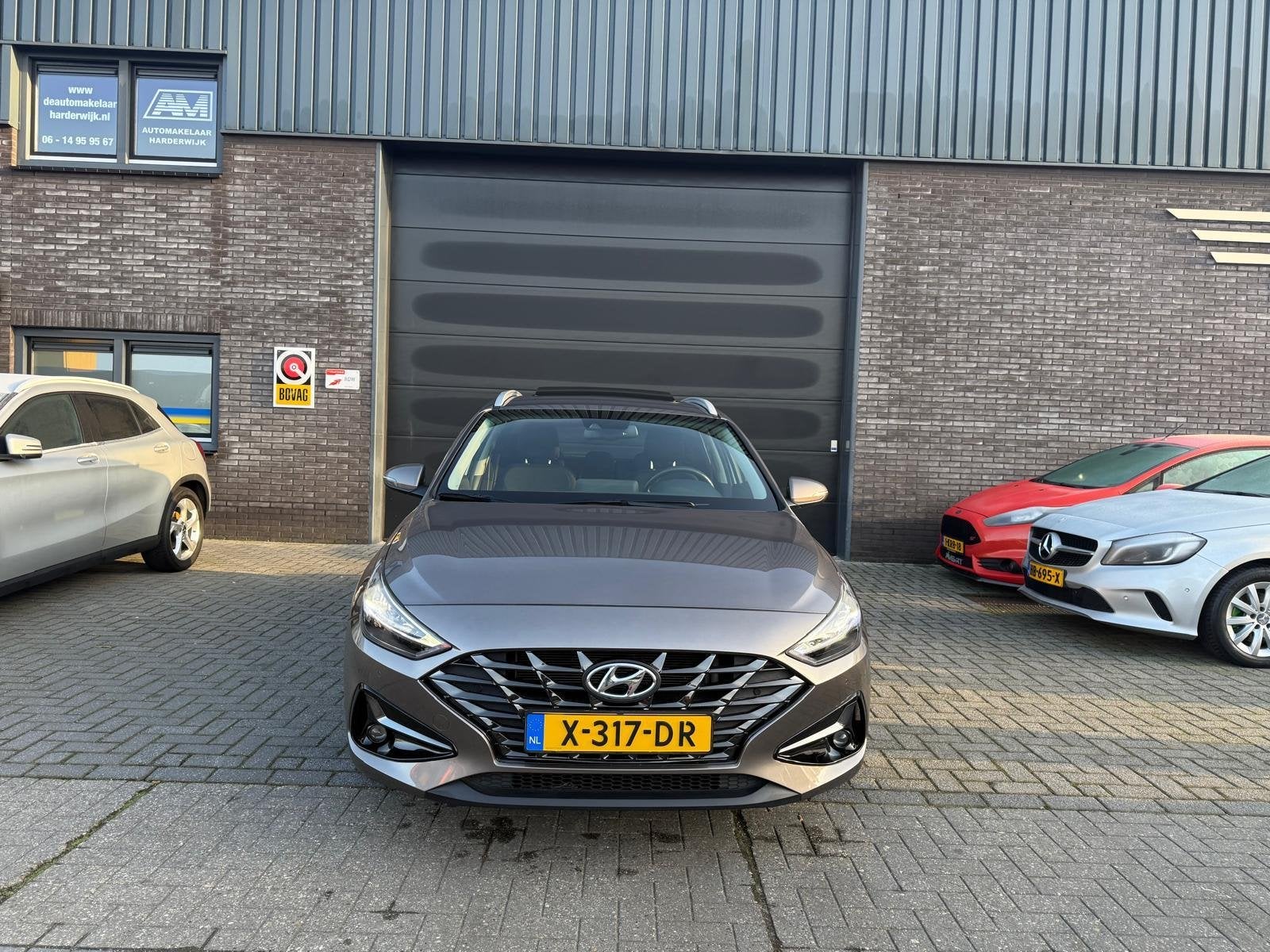 Hyundai i30 Wagon 1.5 T-GDi MHEV Premium | 1E EIGENAAR | 3/6, Auto's, Gebruikt, Euro 6, 4 cilinders, Bruin