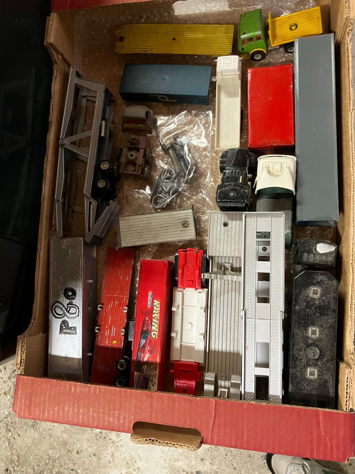 Diverse modelvrachtwagens en aanhangers, Hobby en Vrije tijd, Ophalen of Verzenden, Gebruikt, Truck