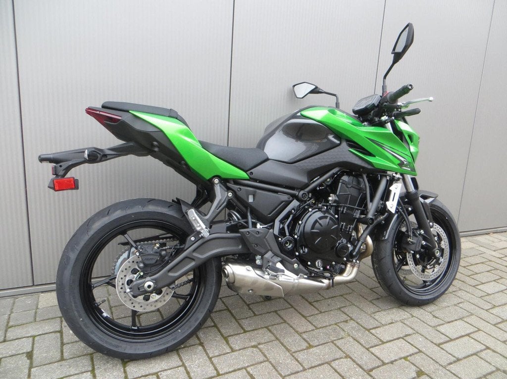 Kawasaki Z650, 649 cc, Bedrijf, Meer dan 35 kW, Toermotor