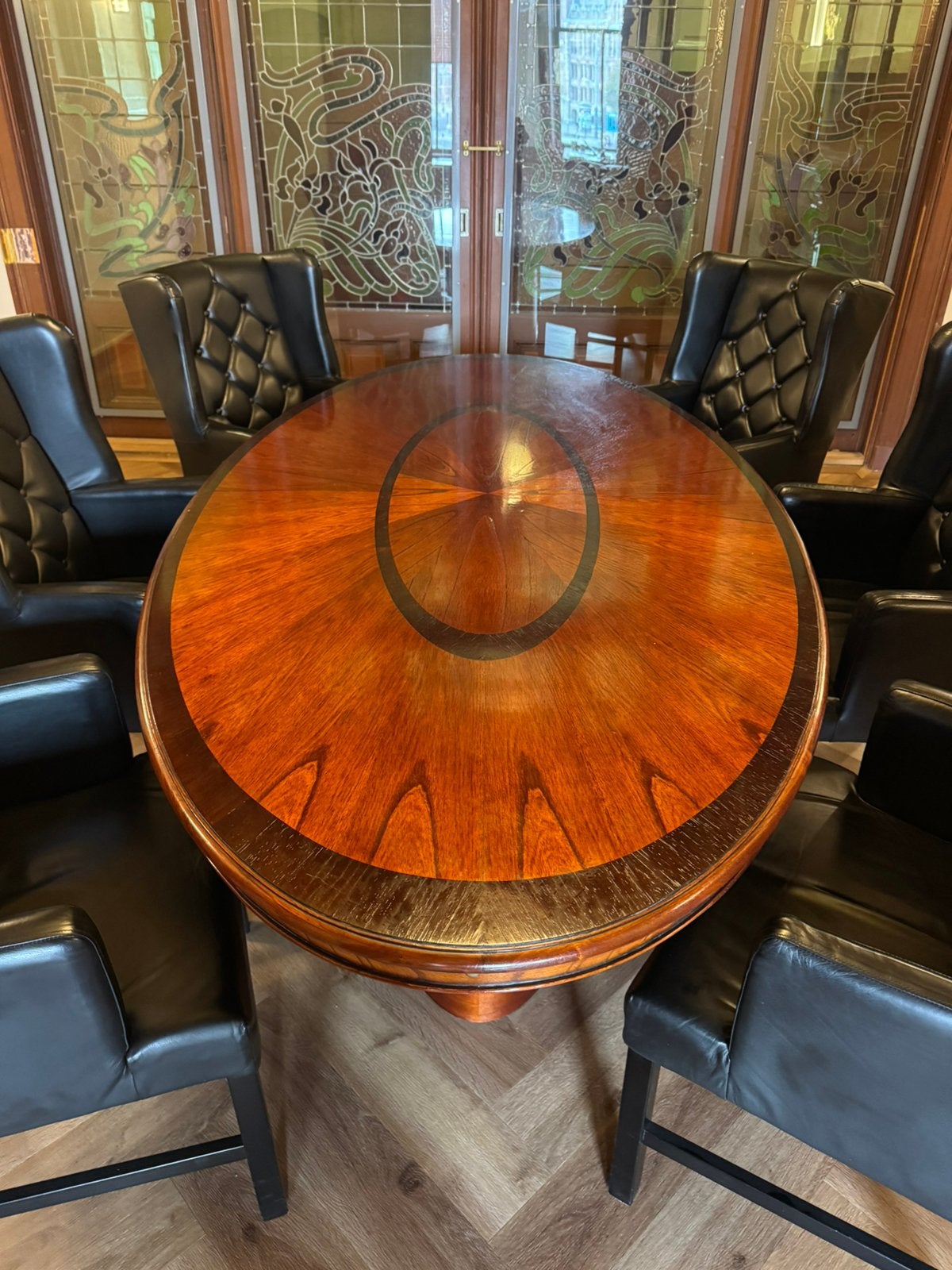 Prachtige vergadertafel met uitschuifbladen, Ophalen