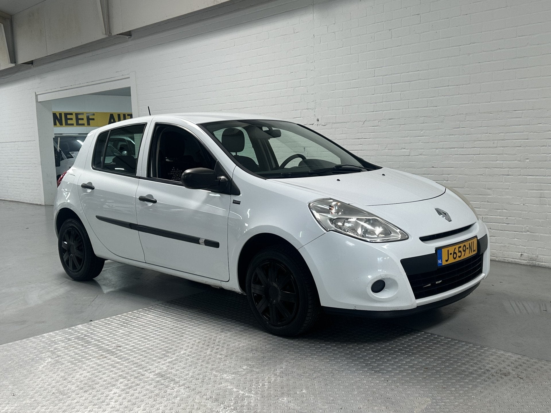 Renault Clio 1.2 Collection AIRCO / ELK.RAMEN / STUURBKR /, Auto's, Euro 5, Stof, Gebruikt, 4 cilinders