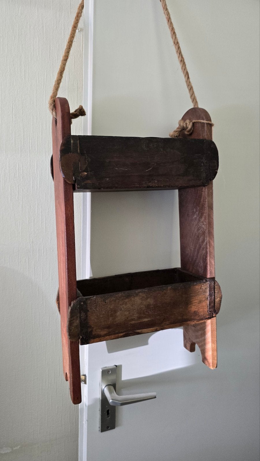 Decoratief rekje met bloembakken van steenmal, Ophalen of Verzenden