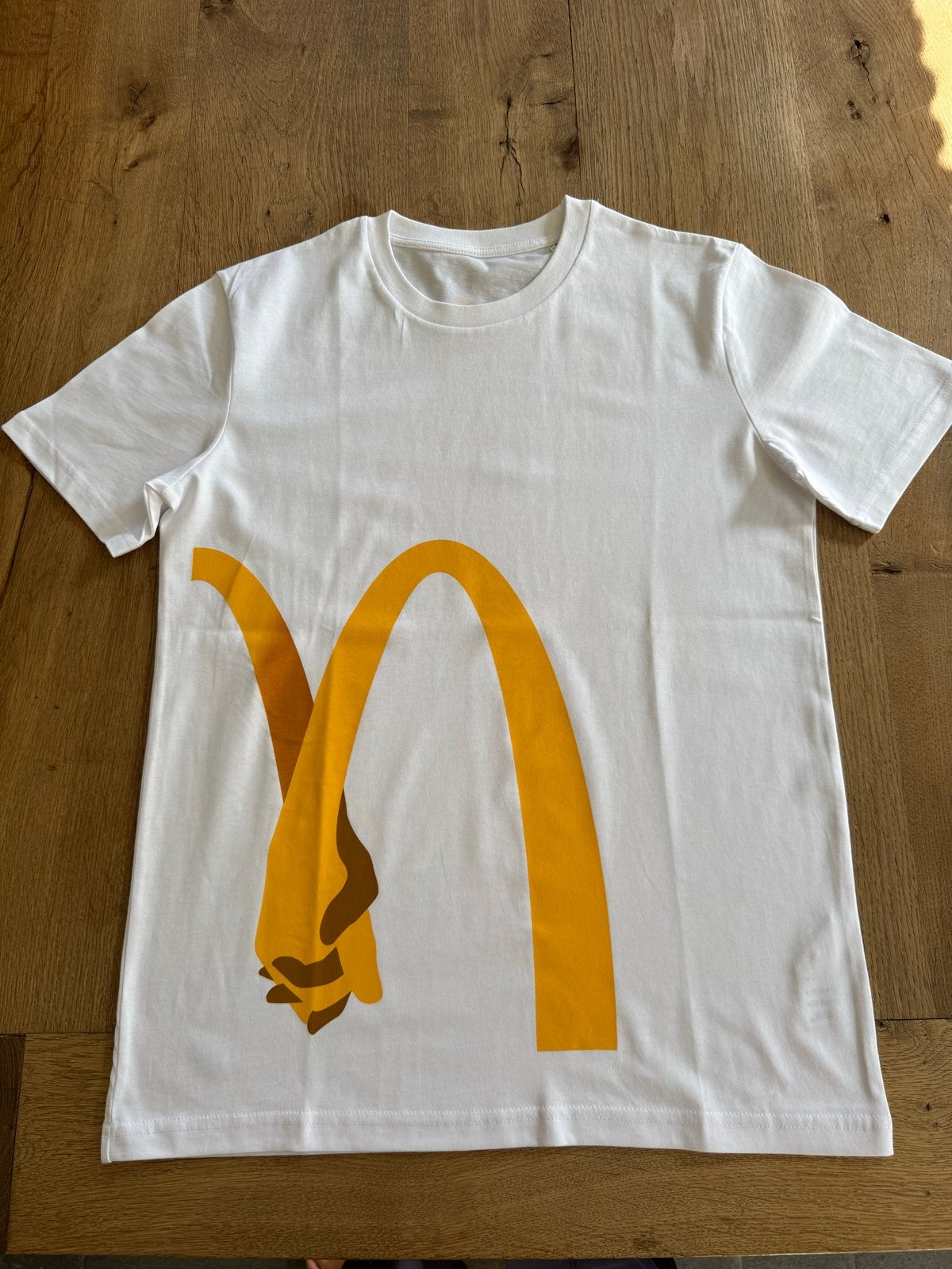 Uniek McDonald's 'M' Handen T-shirt - Maat S, Wit, Nieuw, Ophalen of Verzenden, Korte mouw