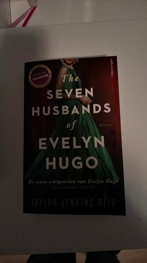 Taylor Jenkins Reid - The seven husbands of Evelyn Hugo, Ophalen of Verzenden, Zo goed als nieuw, Taylor Jenkins Reid