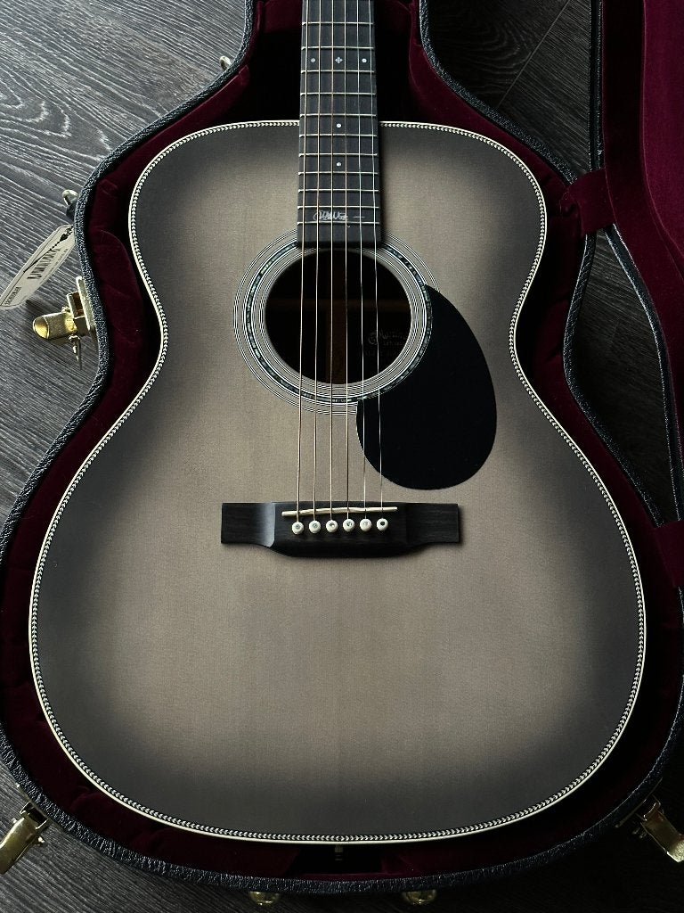 Martin OMJM 20th John Mayer Anniversary Platinum Burst Mint, Muziek en Instrumenten, Ophalen of Verzenden, Zo goed als nieuw, Western- of Steelstringgitaar