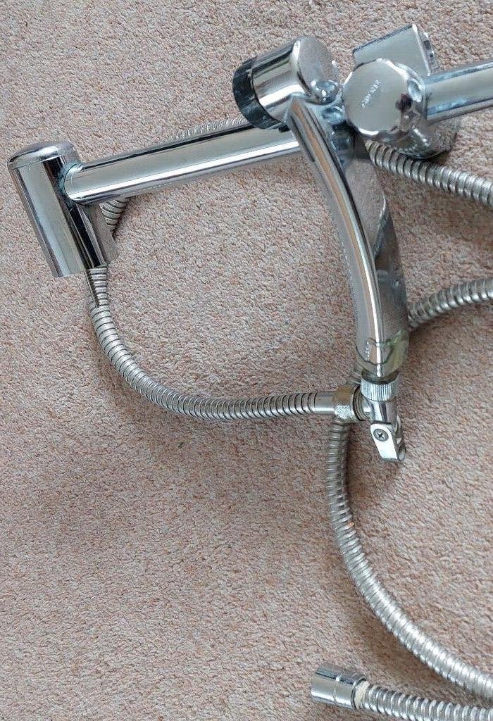 Grohe douchestang met 2 meter slang en Tiger douchekop, Ophalen, Gebruikt, Chroom, Douche