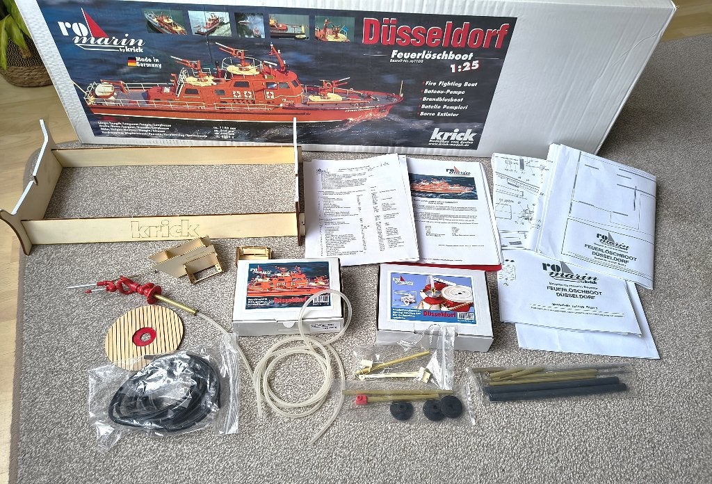 Dusseldorf brandweerboot, Ophalen, Nieuw, Groter dan 1:32, Overige merken