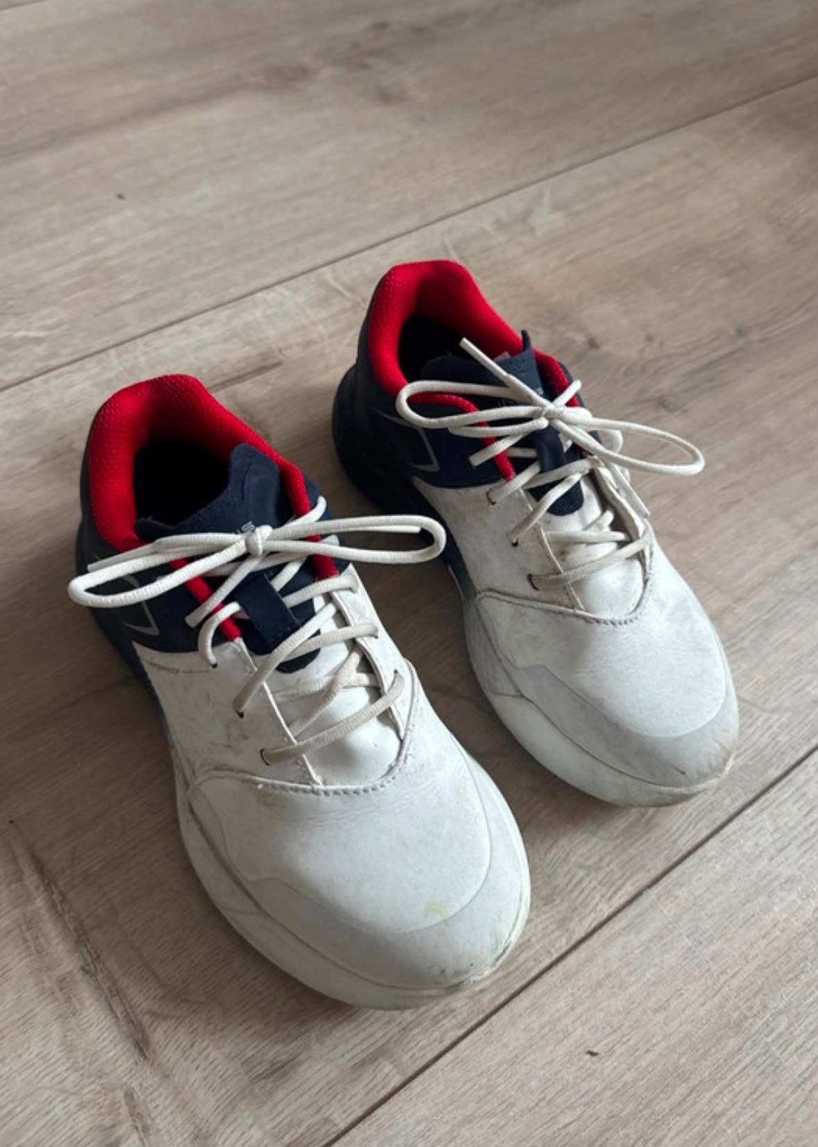 Golfschoenen kids maat 32 paar keer gebruikt gratis!, Inesis, Schoenen, Zo goed als nieuw, Ophalen