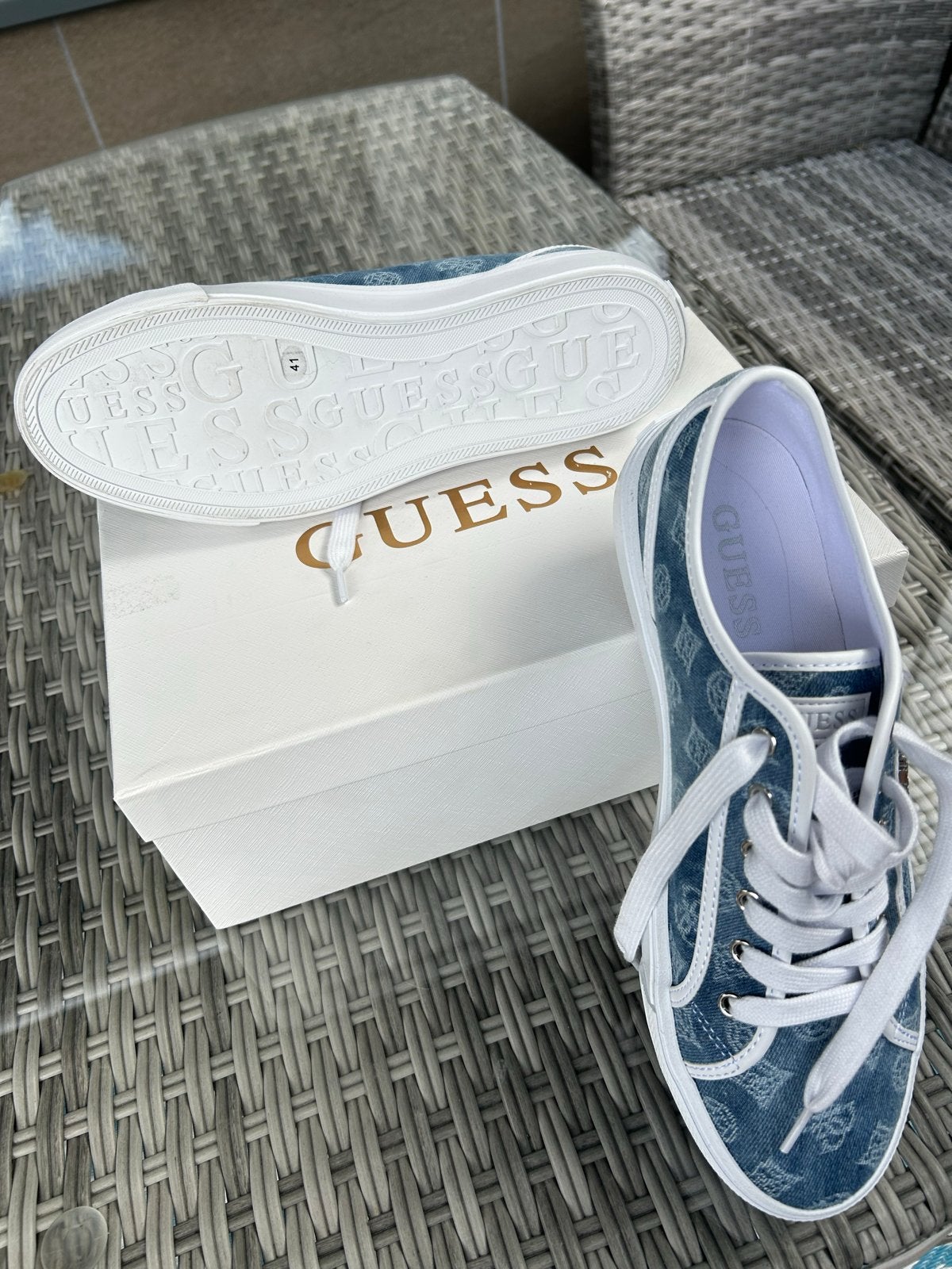 Nieuwe Guess sneakers maat 41, Ophalen of Verzenden, Nieuw, Blauw, Sneakers of Gympen