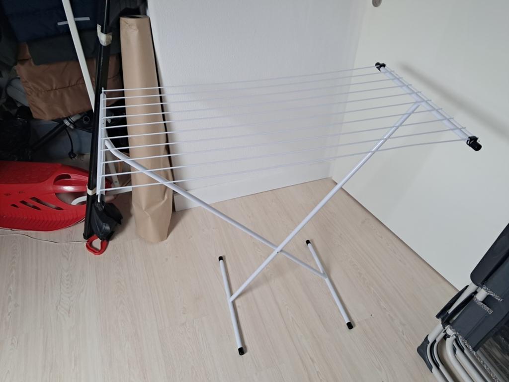 Handig droogrek voor camping en thuis, gekocht bij Obelink, Ophalen