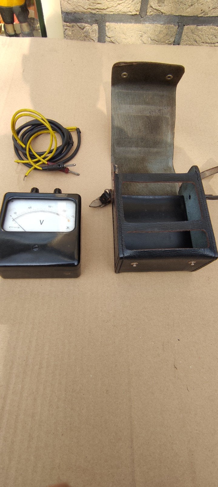 Vintage Voltmeter met Leren Tas - Werkend, Antiek en Kunst, Ophalen of Verzenden