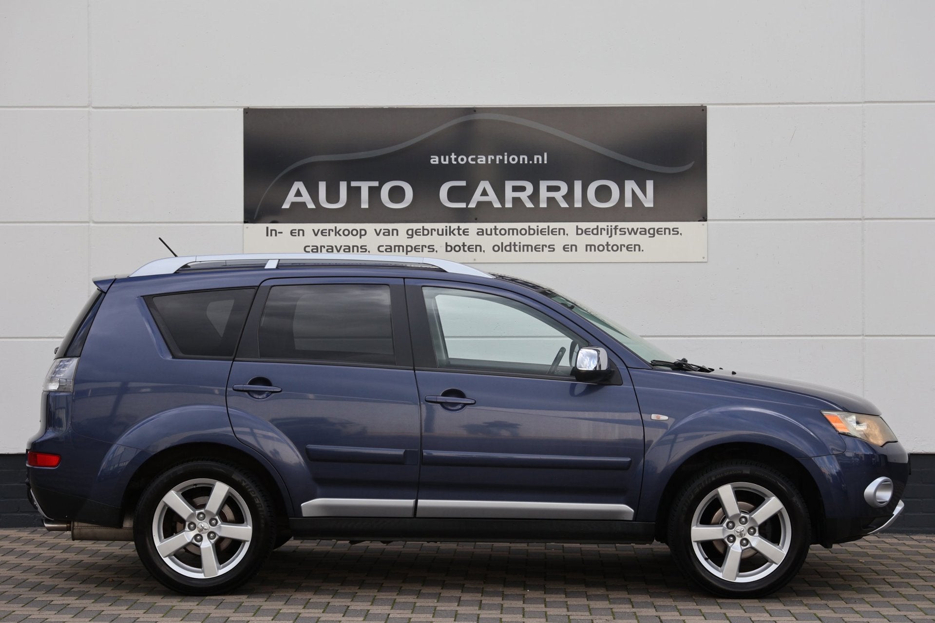 Mitsubishi Outlander 2.4 Invite 2WD Trekhaak Cruise NAP !, Auto's, Voorwielaandrijving, Zwart, 4 cilinders, Blauw