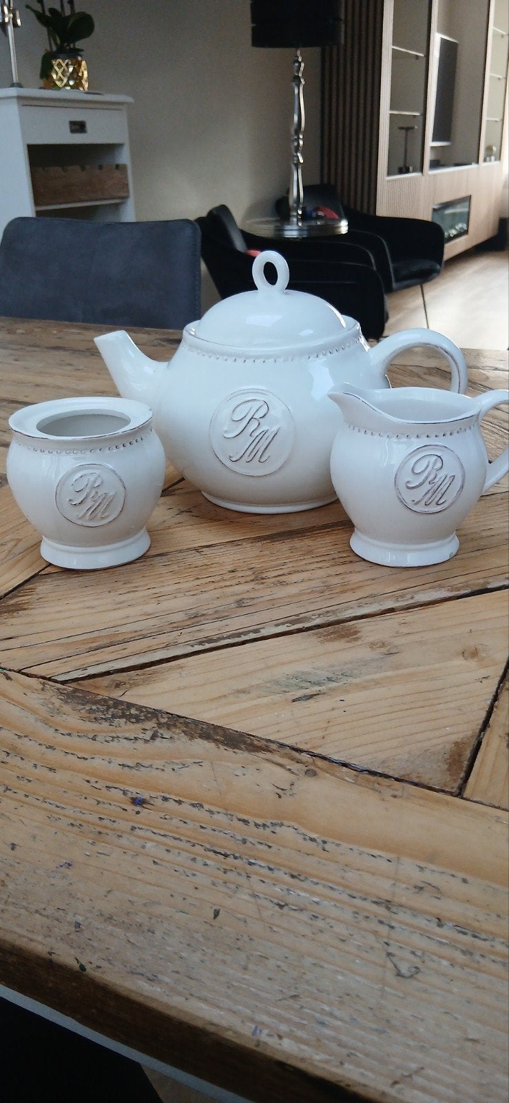 Riviera Maison theepot, melkkannetje en suikerpotje, Huis en Inrichting, Keuken | Servies, Ophalen of Verzenden, Gebruikt, Keramiek