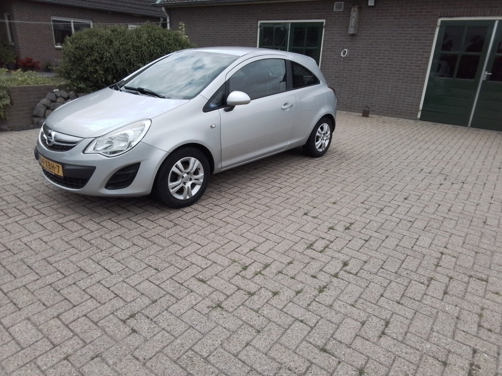 Opel Corsa 1.2 16V LPG 3D 2012 Grijs. 172.250km apk 05-09-27, Auto's, Voorwielaandrijving, 83 pk, 4 cilinders, 1229 cc