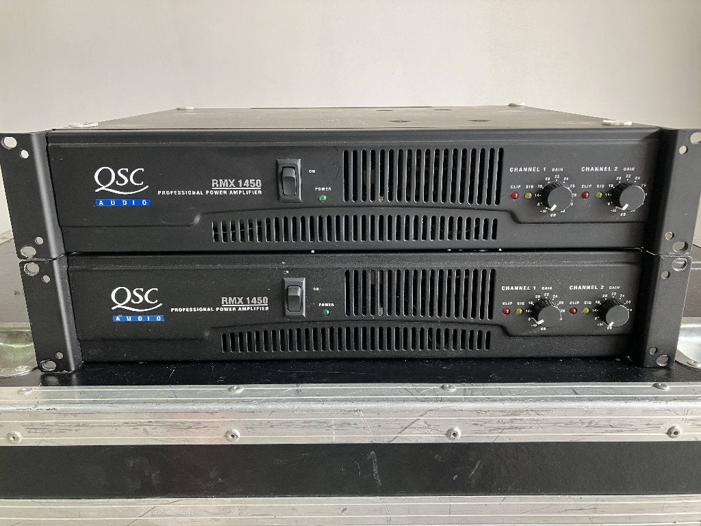 QSC RMX-1450 versterker 2x 450W aan 4 ohm (2x), Ophalen, Zo goed als nieuw, Minder dan 500 watt, P.A.