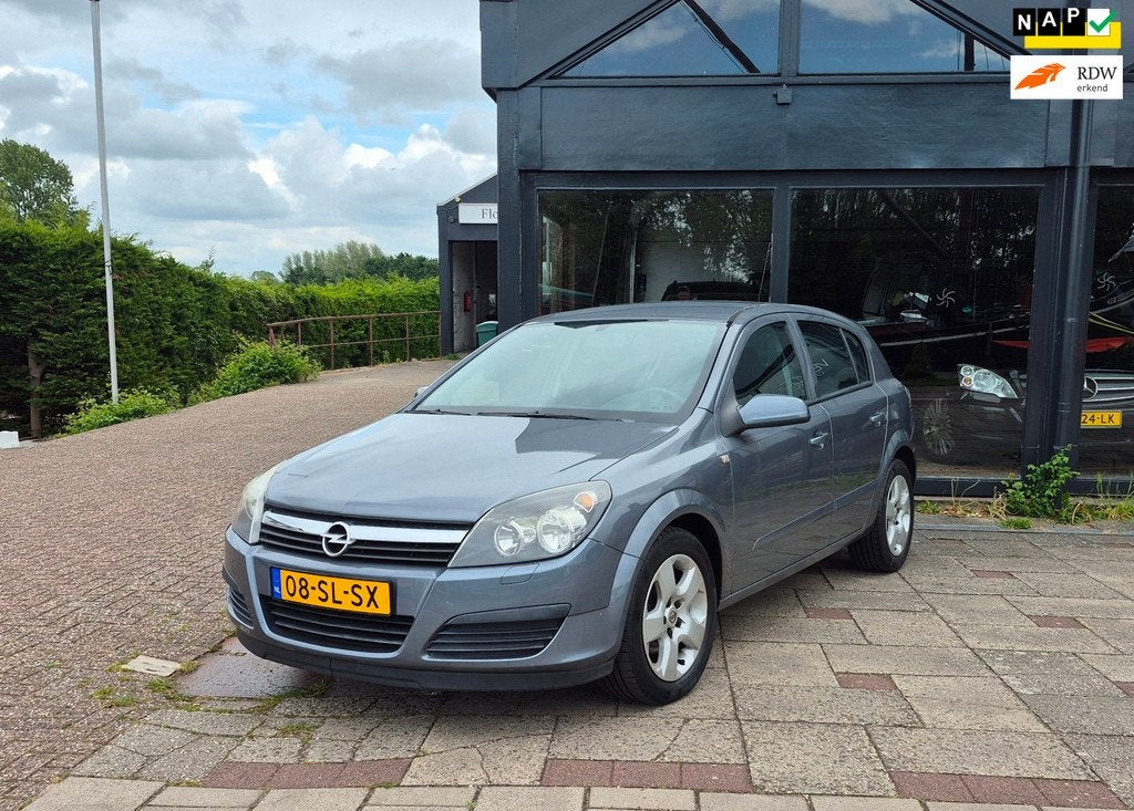 Opel Astra 1.6 Edition, Auto's, Voorwielaandrijving, 15 km/l, Gebruikt, 4 cilinders
