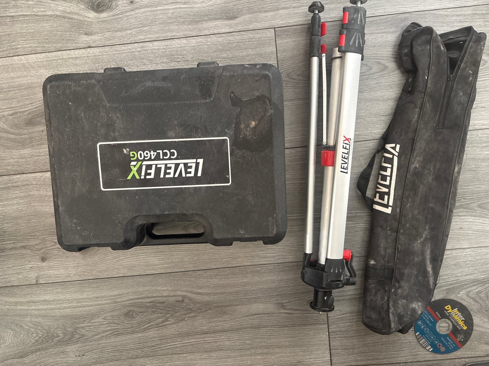 LevelFix CCL460G kruislijnlaser met statief en koffer, Ophalen of Verzenden, Gebruikt, Licht