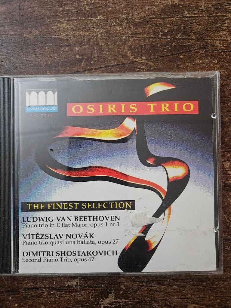 Osiris Trio - The Finest Selection (Beethoven, Novák, Shosta, Ophalen of Verzenden, Classicisme, Zo goed als nieuw, Kamermuziek