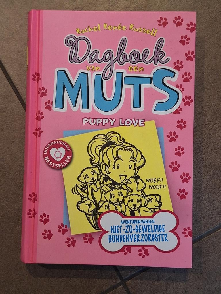 Dagboek van een Muts - Puppy Love & Houd de Dief!, Ophalen of Verzenden, Zo goed als nieuw, Rachel Renée Russell, Fictie algemeen