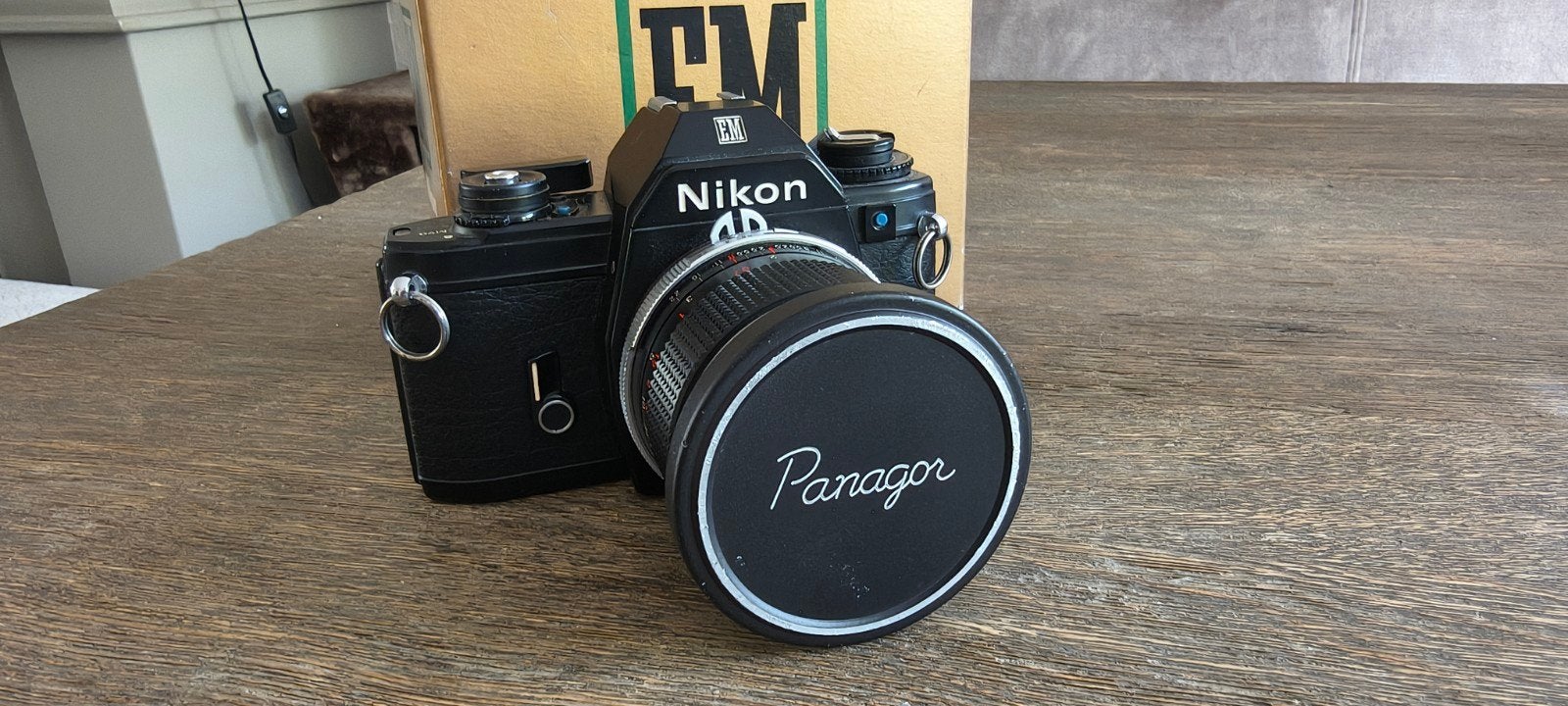 3x Nikon EM Spiegelreflexcamera's met veel accessoires, Audio, Tv en Foto, Fotocamera's Analoog, Ophalen of Verzenden, Gebruikt