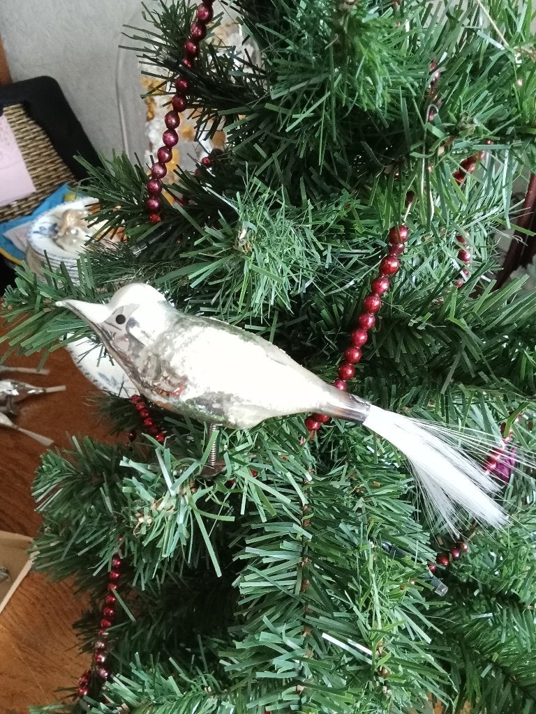 zeer mooi oudere glazen vogeltje op clip wit kopje gesuikerd, Diversen, Kerst, Ophalen of Verzenden, Gebruikt