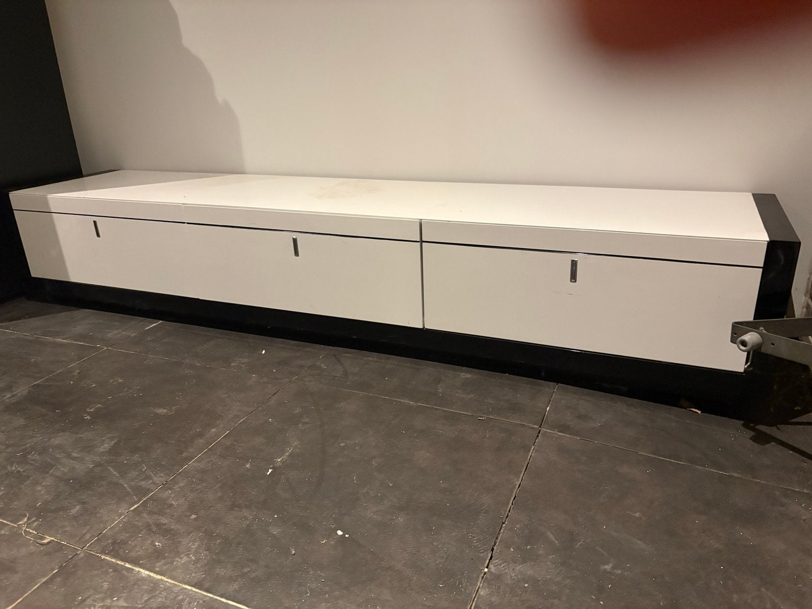 Zwart wit hoogglans dressoir, tv-kast en spiegel set, Overige materialen, Gebruikt, Ophalen of Verzenden, 200 cm of meer