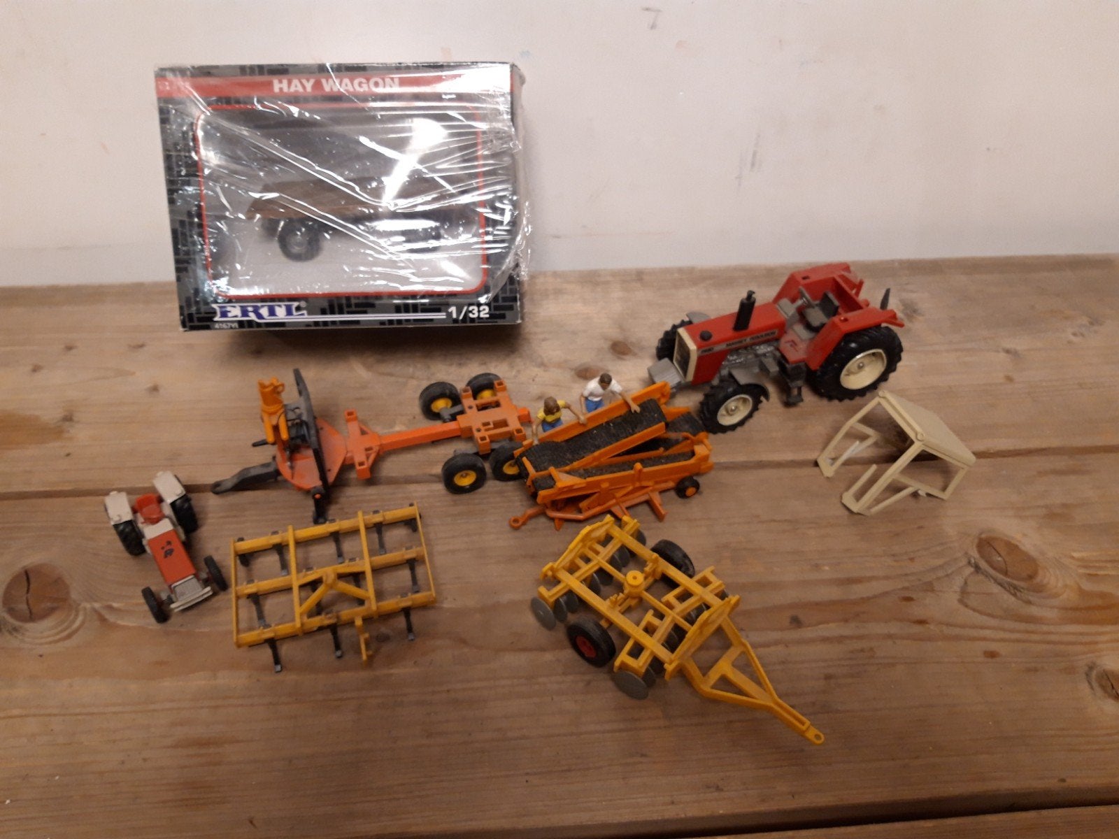 lotje britains en ertl onderdelen en nieuw, Hobby en Vrije tijd, Modelauto's | 1:32, Ophalen of Verzenden, Tractor of Landbouw