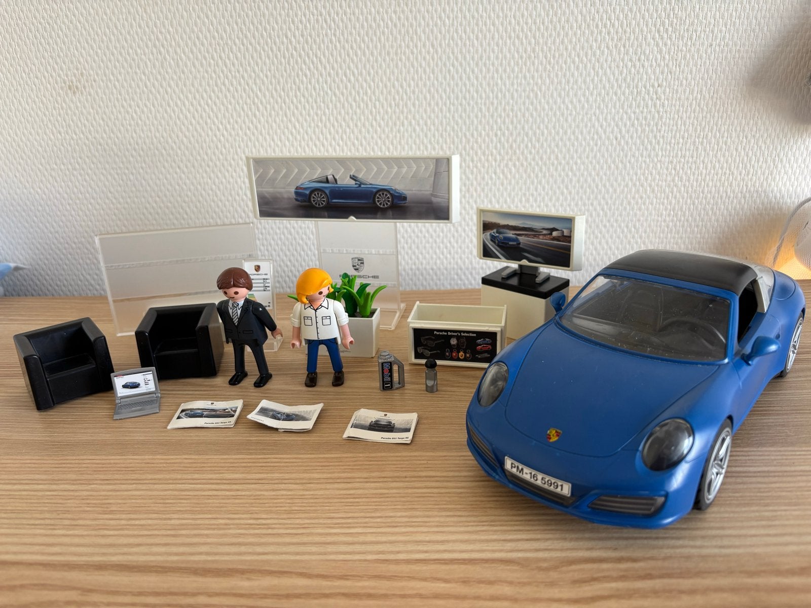 Playmobil Porsche Targa 4S met showroom en figuren, Ophalen of Verzenden, Zo goed als nieuw, Complete set, Voertuig
