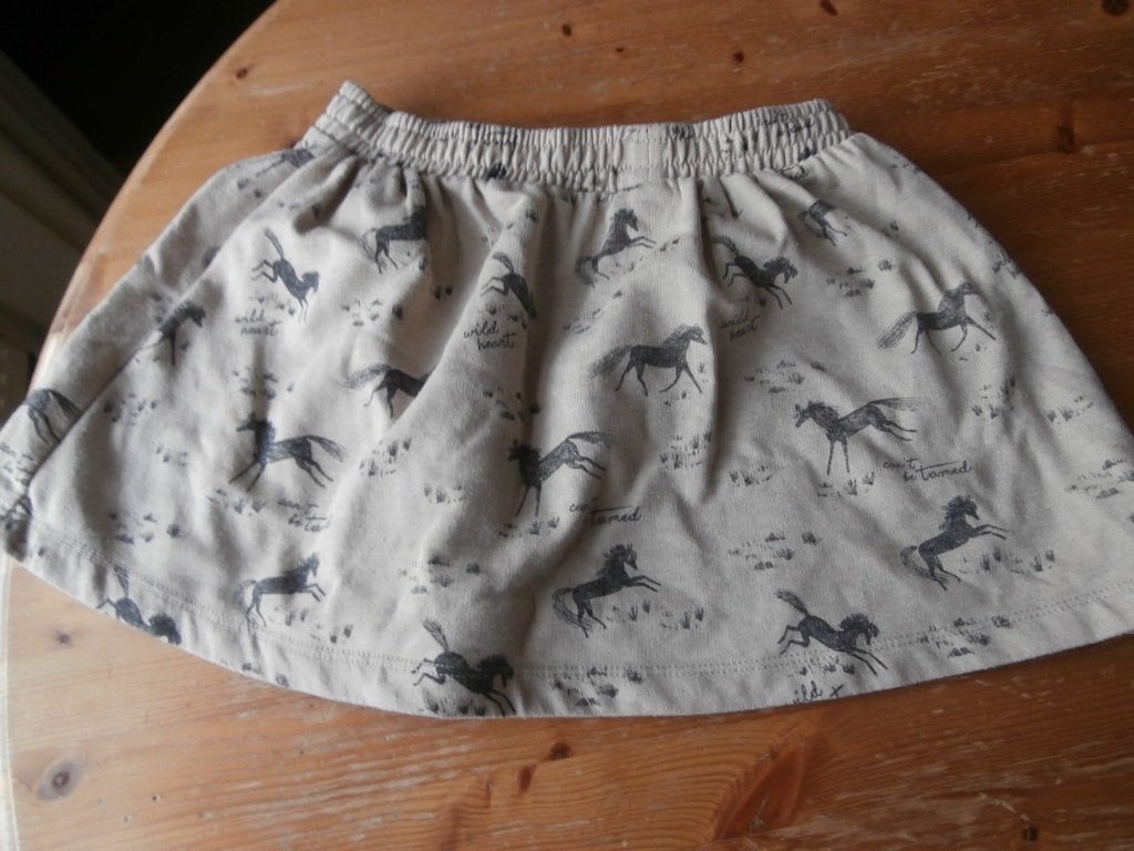 rok met paarden beige rok met paard merk zeeman 134 / 140, Zeeman, Gebruikt, Meisje, Ophalen of Verzenden