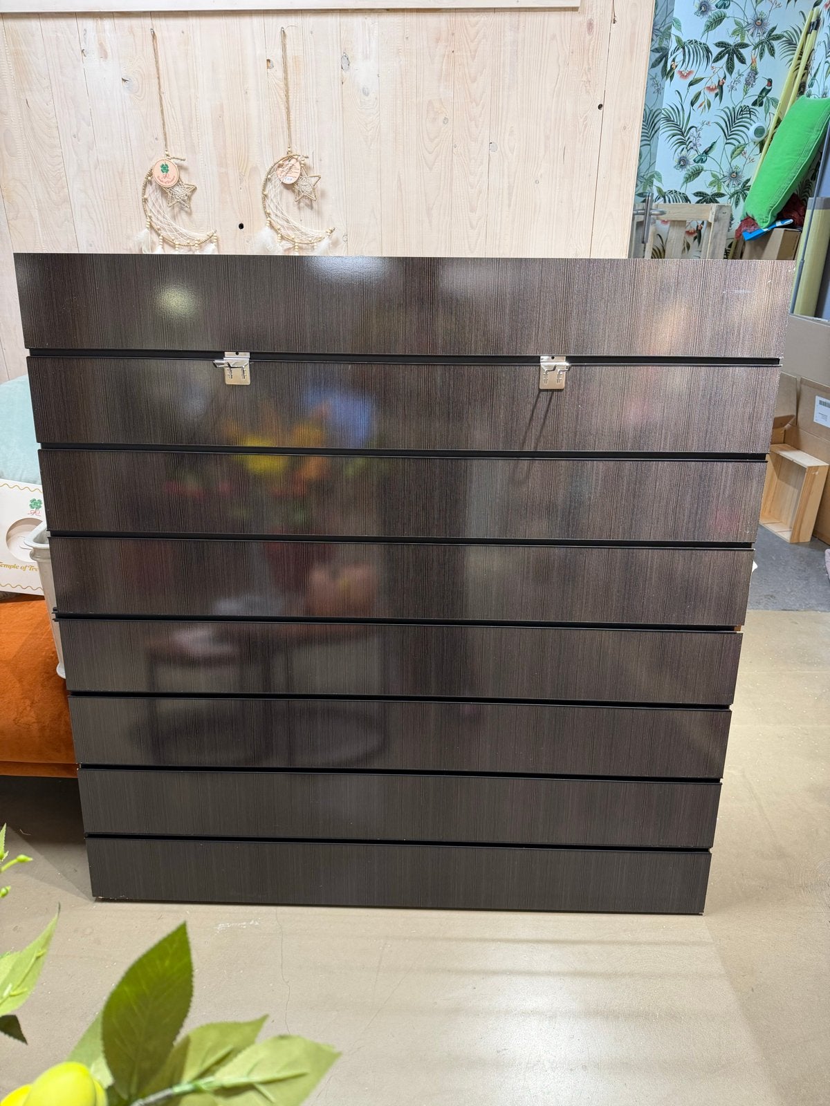 Donkerbruin Slatwall Paneel voor Winkelpresentatie, Ophalen