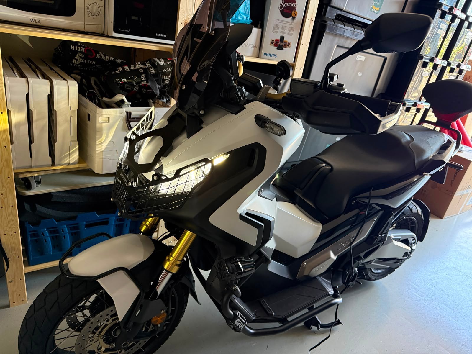 Honda X ADV 750, Particulier, Scooter