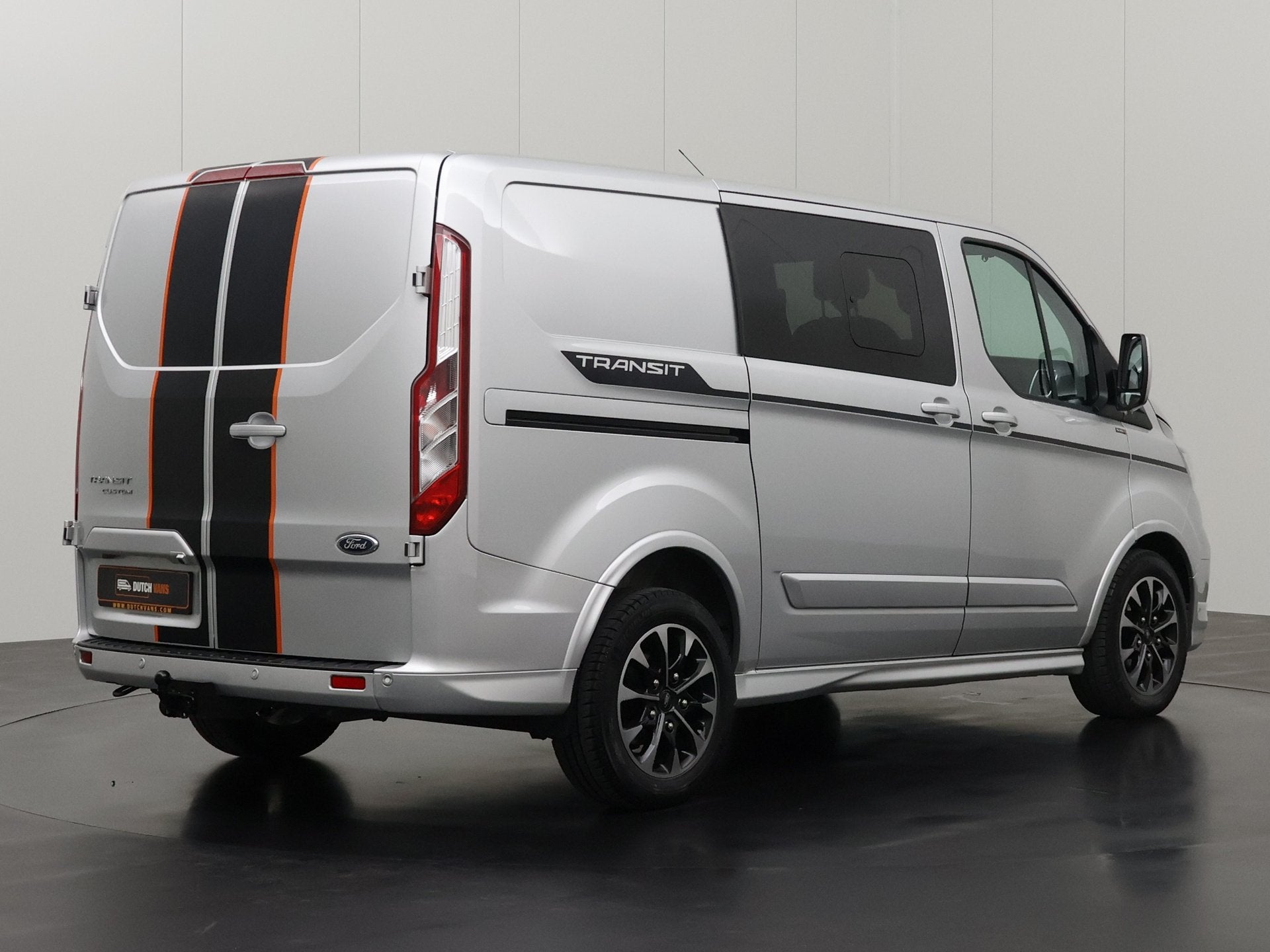 Ford Transit Custom 2.0TDCi 185PK Automaat Sport Dubbele Cab, Auto's, Automaat, Dealer onderhouden, Stof, Gebruikt