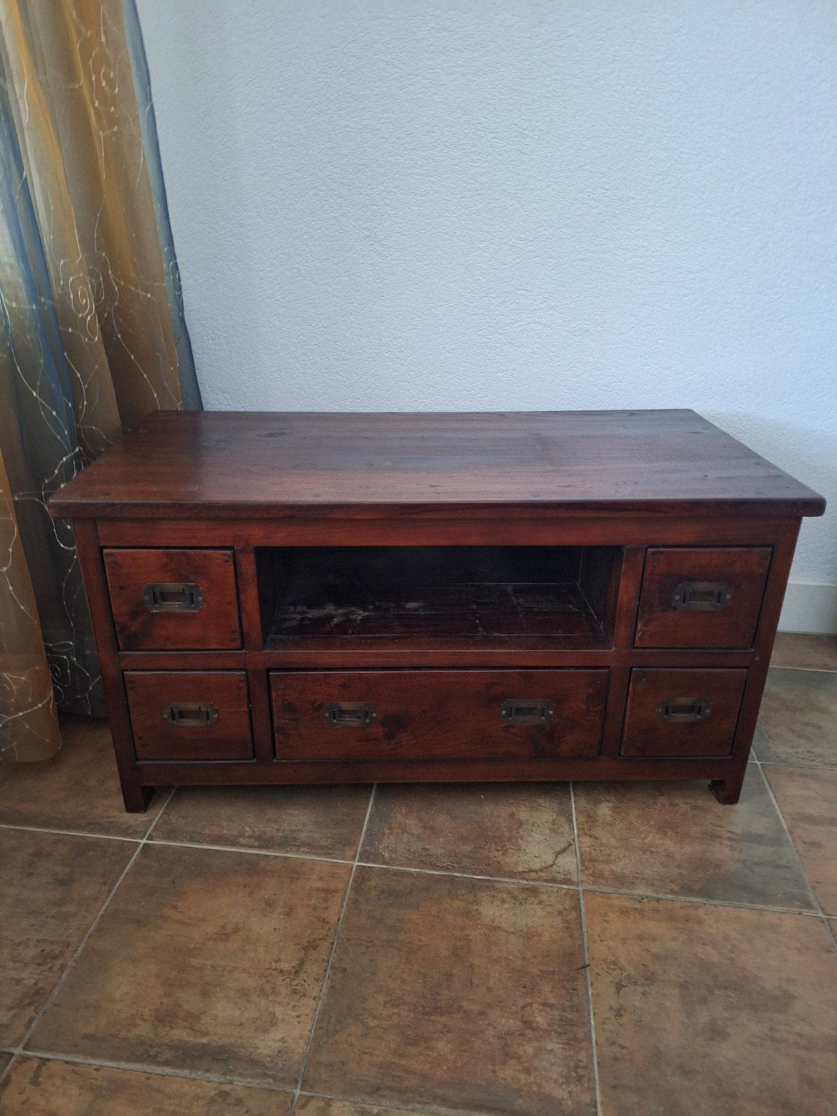 Massief houten tv-meubel met lades, Gebruikt, 100 tot 150 cm, Ophalen of Verzenden, Landelijk, Klassiek