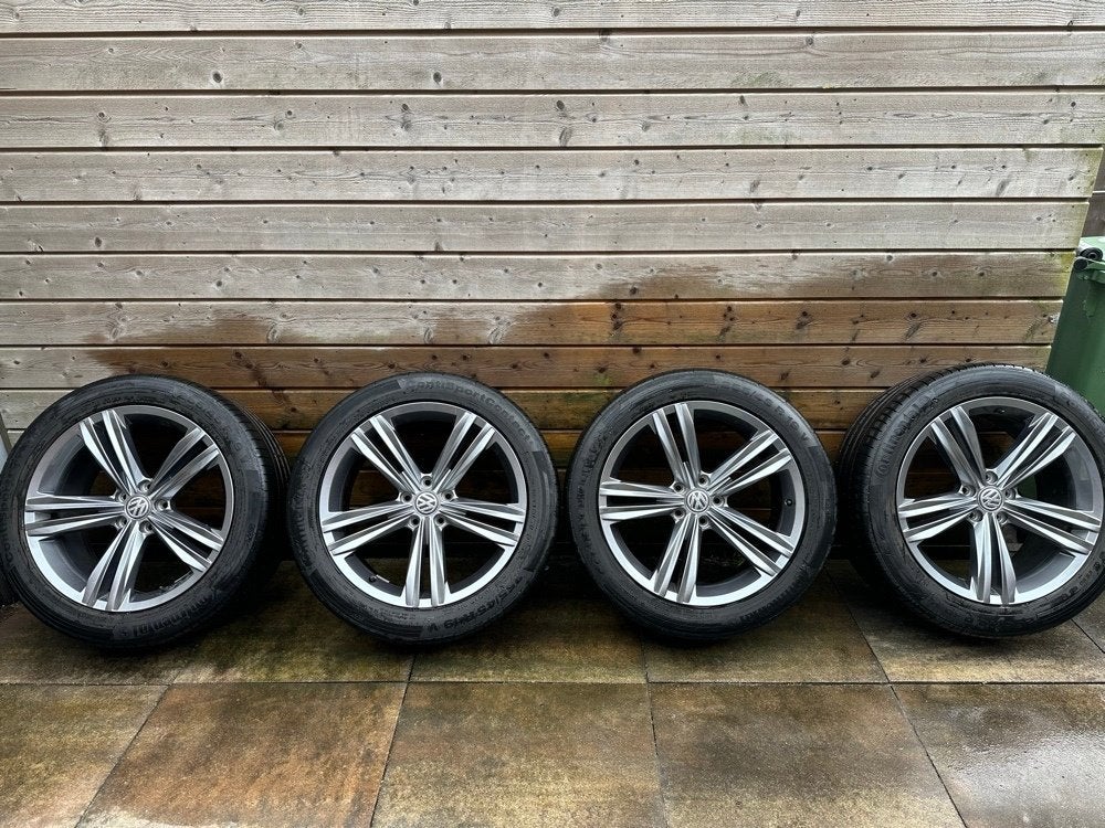 Originele 19 inch VW Tiguan R-Line velgen (Sebring), Auto-onderdelen, Banden en Velgen, Gebruikt, 255 mm, Velg(en), Personenwagen