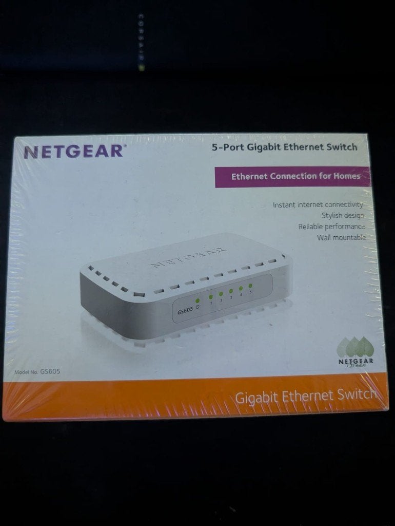 NETGEAR GS605-400PES 5-Port Gigabit Ethernet Switch – Nieuw, Computers en Software, Verzenden, Nieuw