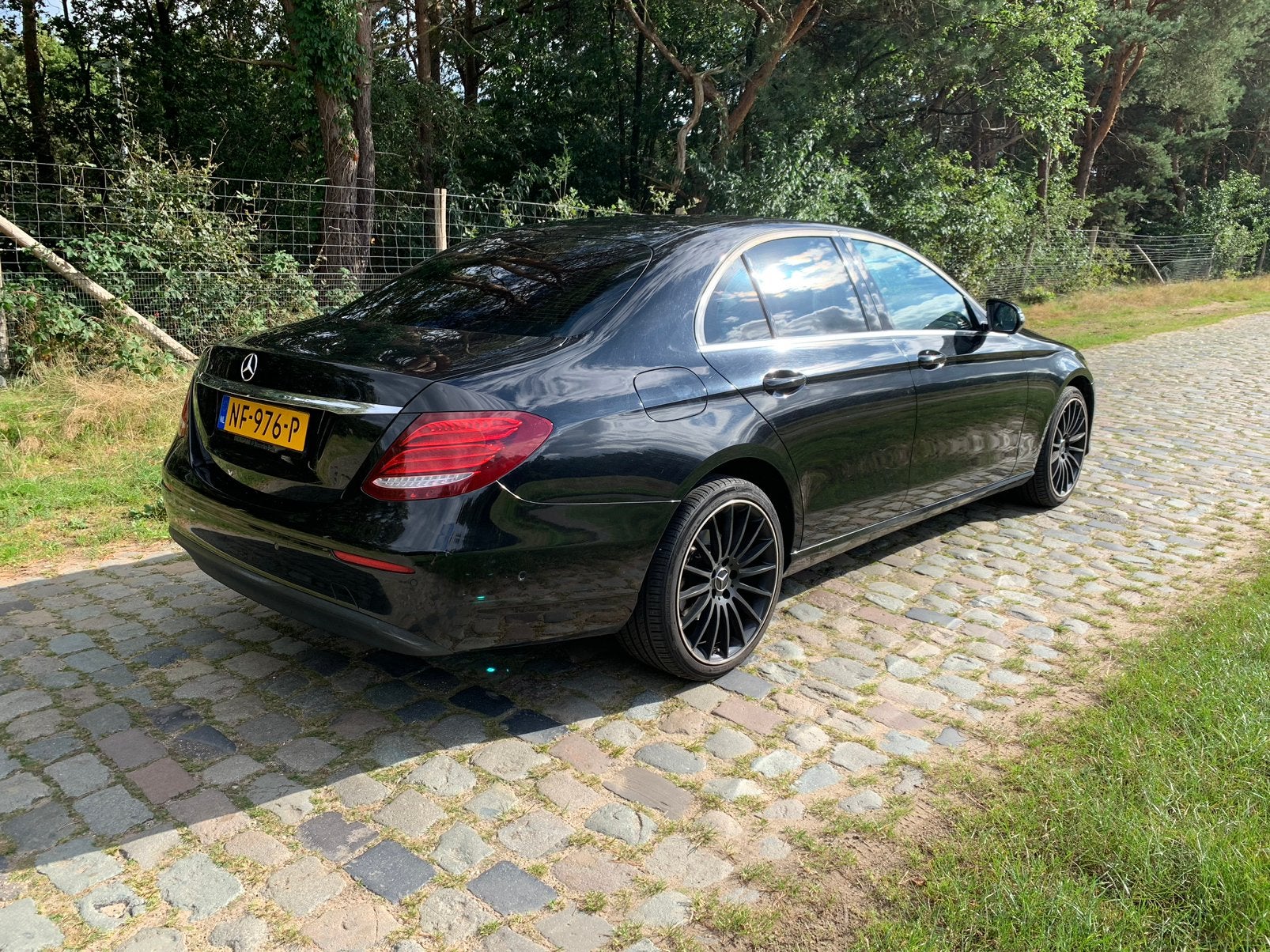 Mercedes-Benz E-Klasse E200 d 150pk 9G-TRONIC 2017 Zwart, Automaat, Achterwielaandrijving, 4 cilinders, Zwart