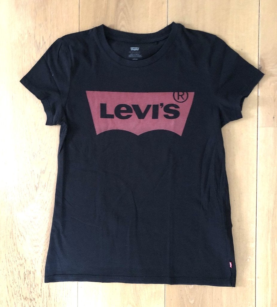 Levi's zwart t-shirt met merknaam maat S, Zwart, Ophalen of Verzenden, Zo goed als nieuw, Korte mouw