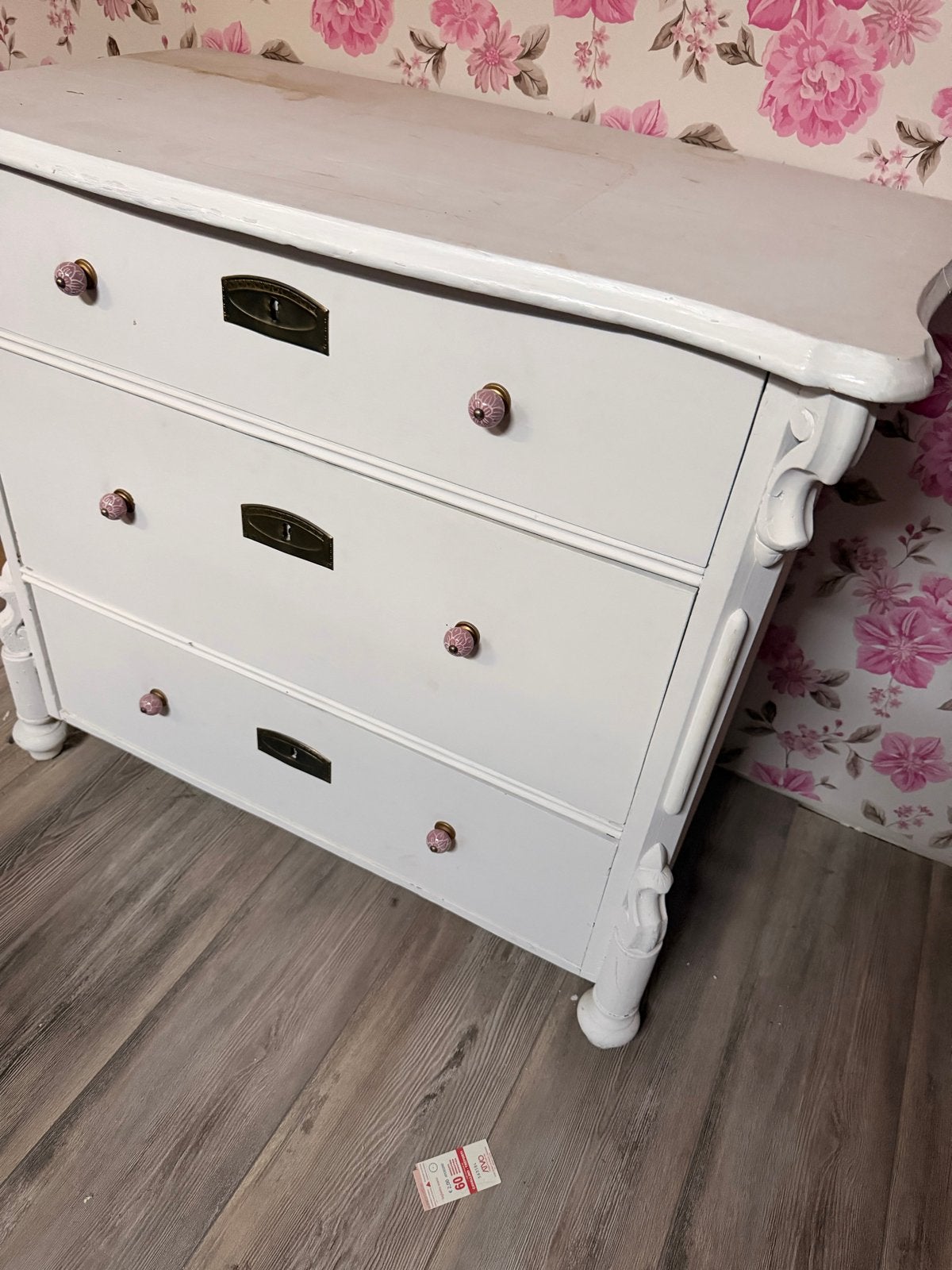 Brocante Landelijke Ladenkast - Wit met Roze Knoppen, Ophalen