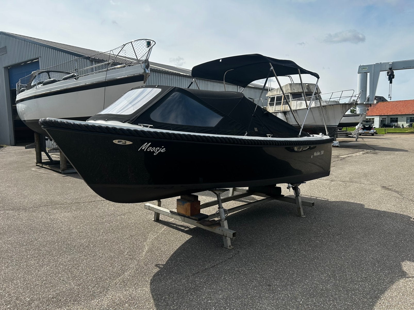 Maxima 550 in Nieuwstraat, Ophalen, Tender, 2 m, Maxima