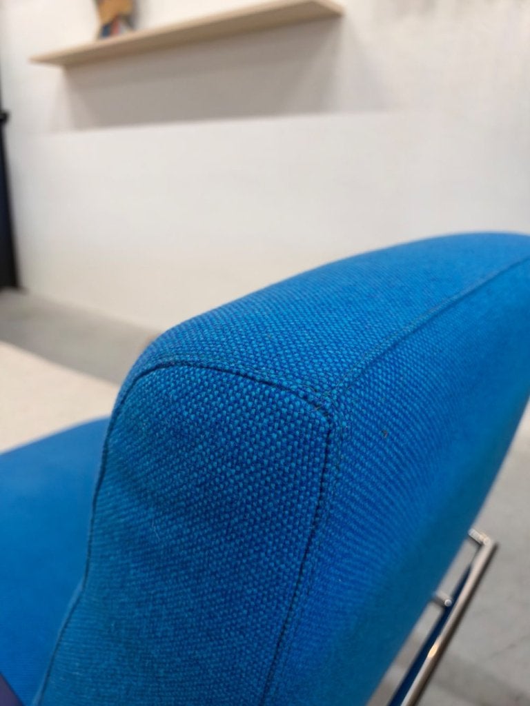 Als nieuw Leolux Scylla hoog Blauw stof Design stoel, Leolux, Info@leolux.nl, 75 tot 100 cm, Ophalen of Verzenden
