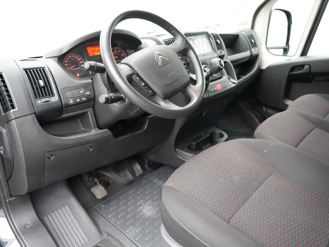 Citroën Jumper 120pk Gesloten bestelwagen L2H2 Trekhaak Air, Auto's, Gebruikt, Euro 6, 4 cilinders, Citroën
