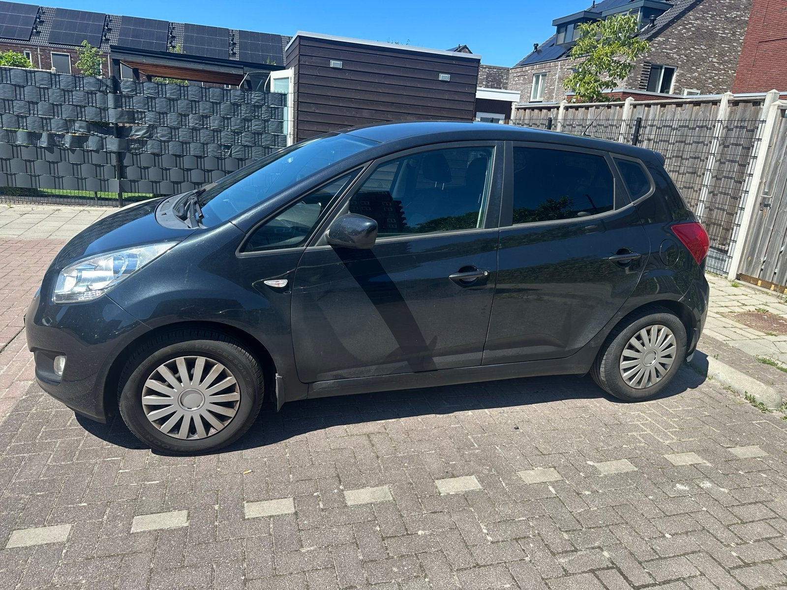 Kia Venga 1.4 Cvvt 2011 Zwart NAP, Auto's, Voorwielaandrijving, 4 cilinders, 1396 cc, 1153 kg