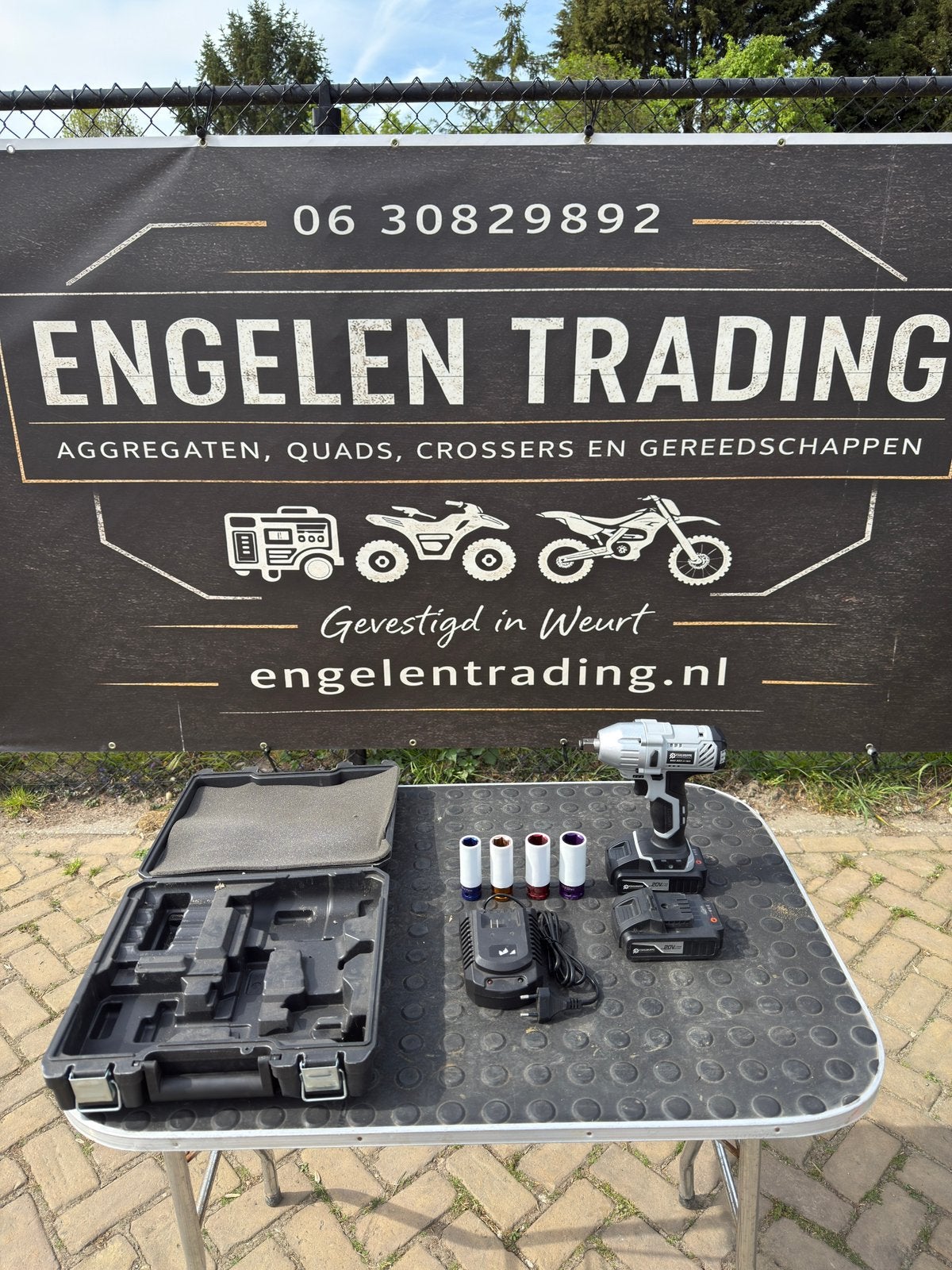Accu slagmoersleutel nieuw 330nm 20v 2 accus