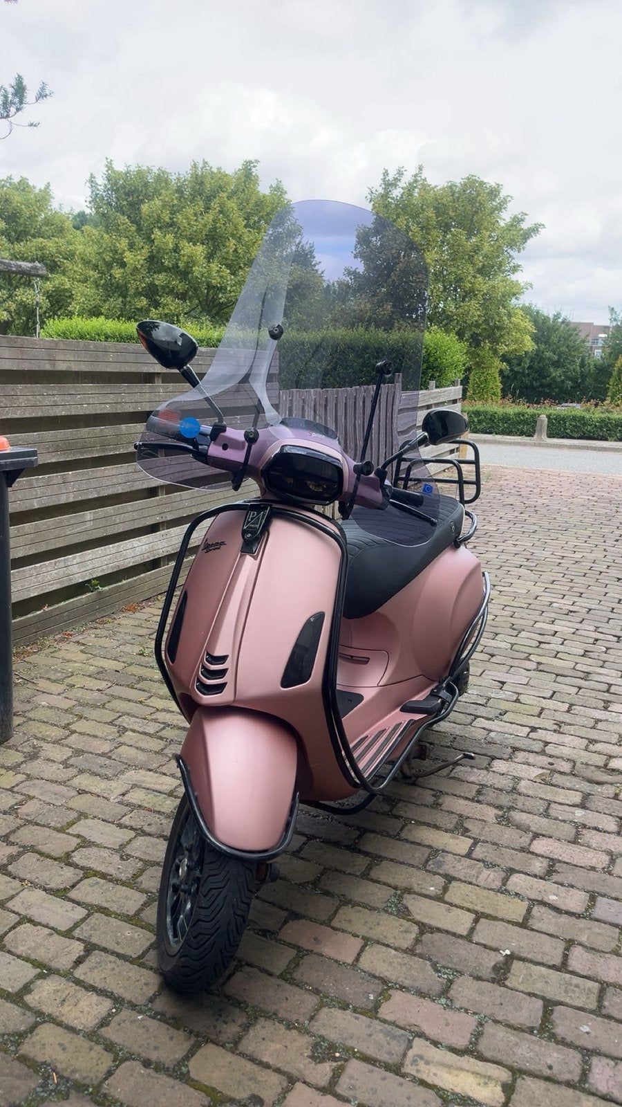 Vespa sprint rose gold, Fietsen en Brommers, Ophalen, Zo goed als nieuw, Benzine