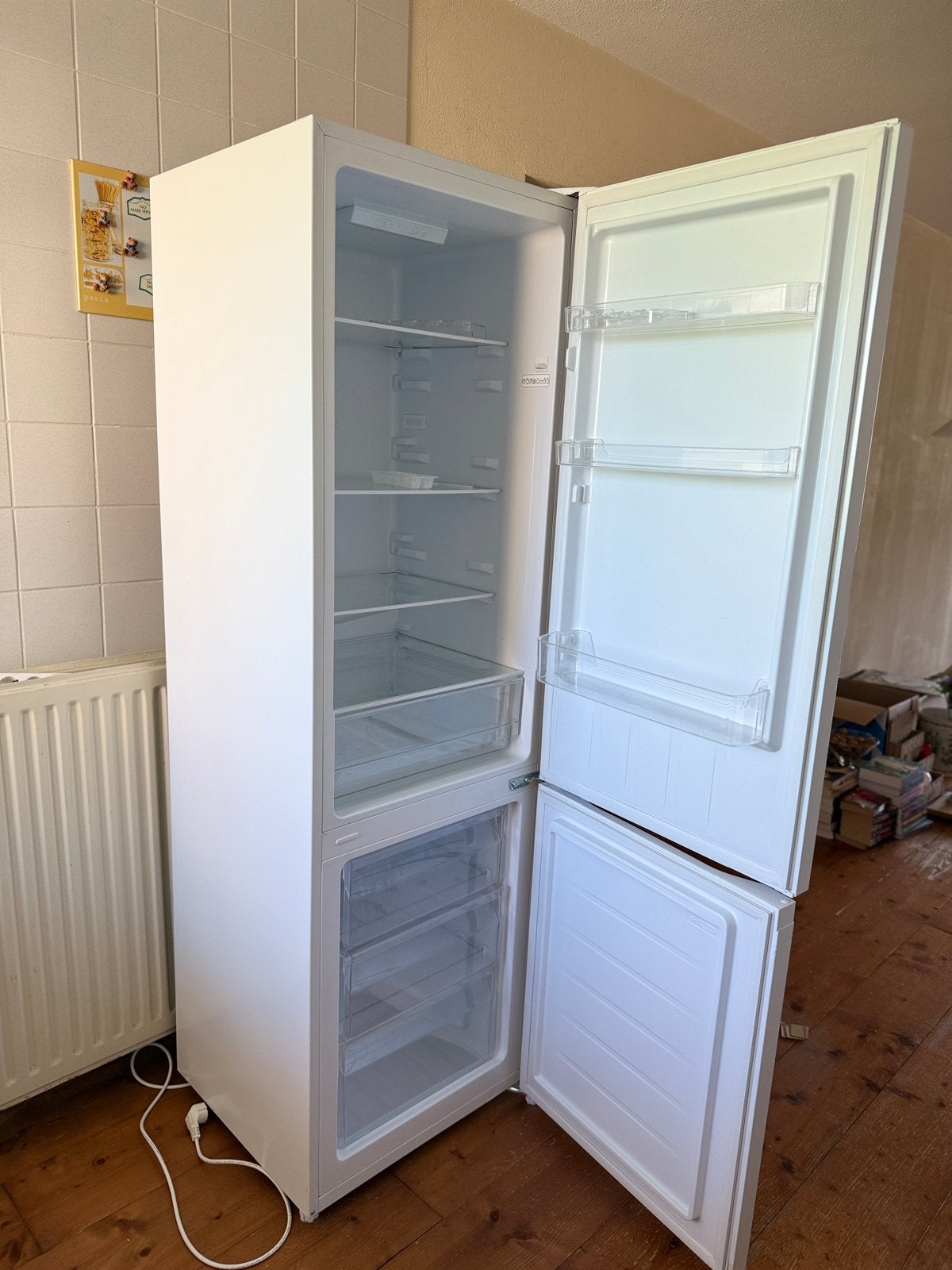 Veripart Koel-vriescombinatie VPKVC176W - Nieuw, Witgoed en Apparatuur, Koelkasten en IJskasten, Ophalen, 200 liter of meer, Met aparte vriezer