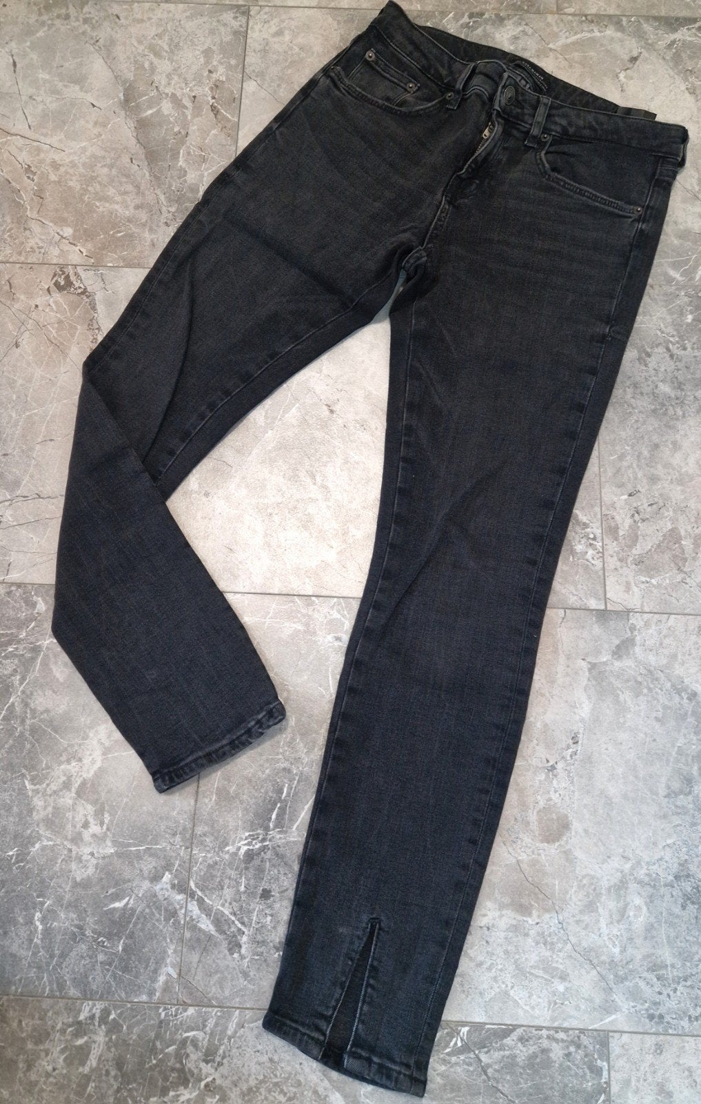 Zara Premium Jeans - Zwart met Split - Maat 38, Ophalen of Verzenden, Nieuw, Zwart, W30 - W32 (confectie 38/40)