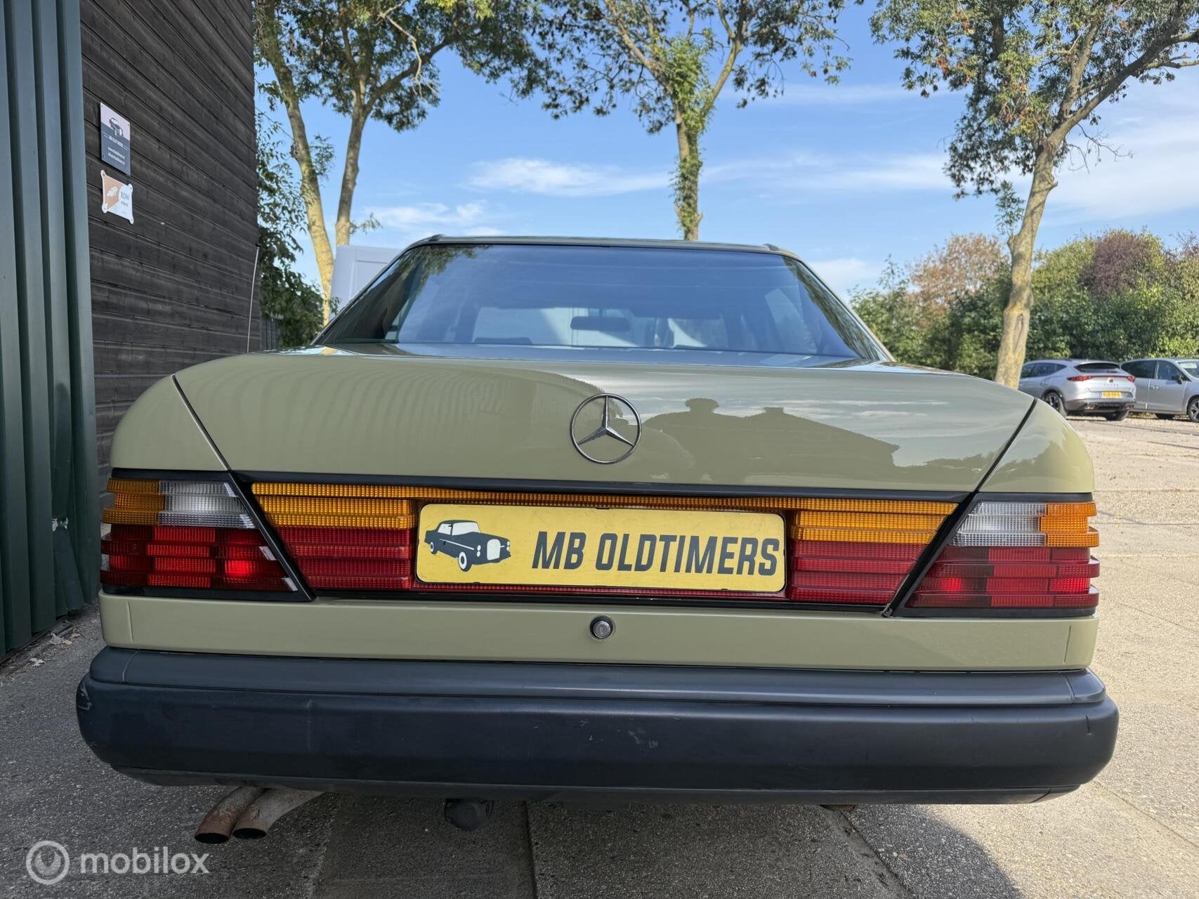 Mercedes-Benz 300D W124 Automaat/Schuifdak/Hydr.vering/Cruis, foto 5