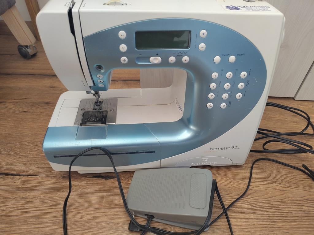Bernette 92c naaimachine - Goed onderhouden en fijn apparaat, Ophalen, Gebruikt, Naaimachine, Bernina