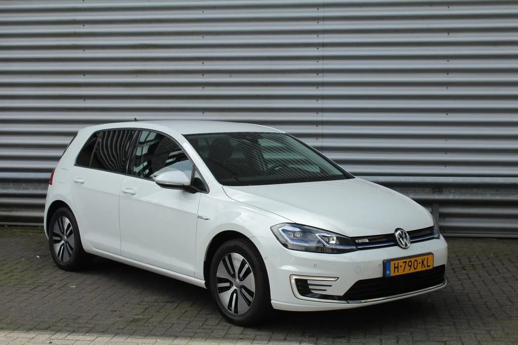 Volkswagen e-Golf E-DITION SoH 90% NL-Auto NAP € 14.950,00, Automaat, Gebruikt, Wit, Origineel Nederlands